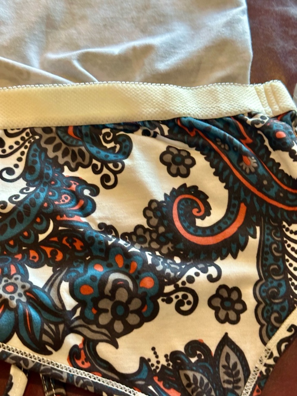 prAna Paisley Print Strappy Back Yoga Tank Top NWOT Blue Coral and Creamy White - Picture 10 of 13